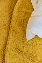 Kandi bedspread