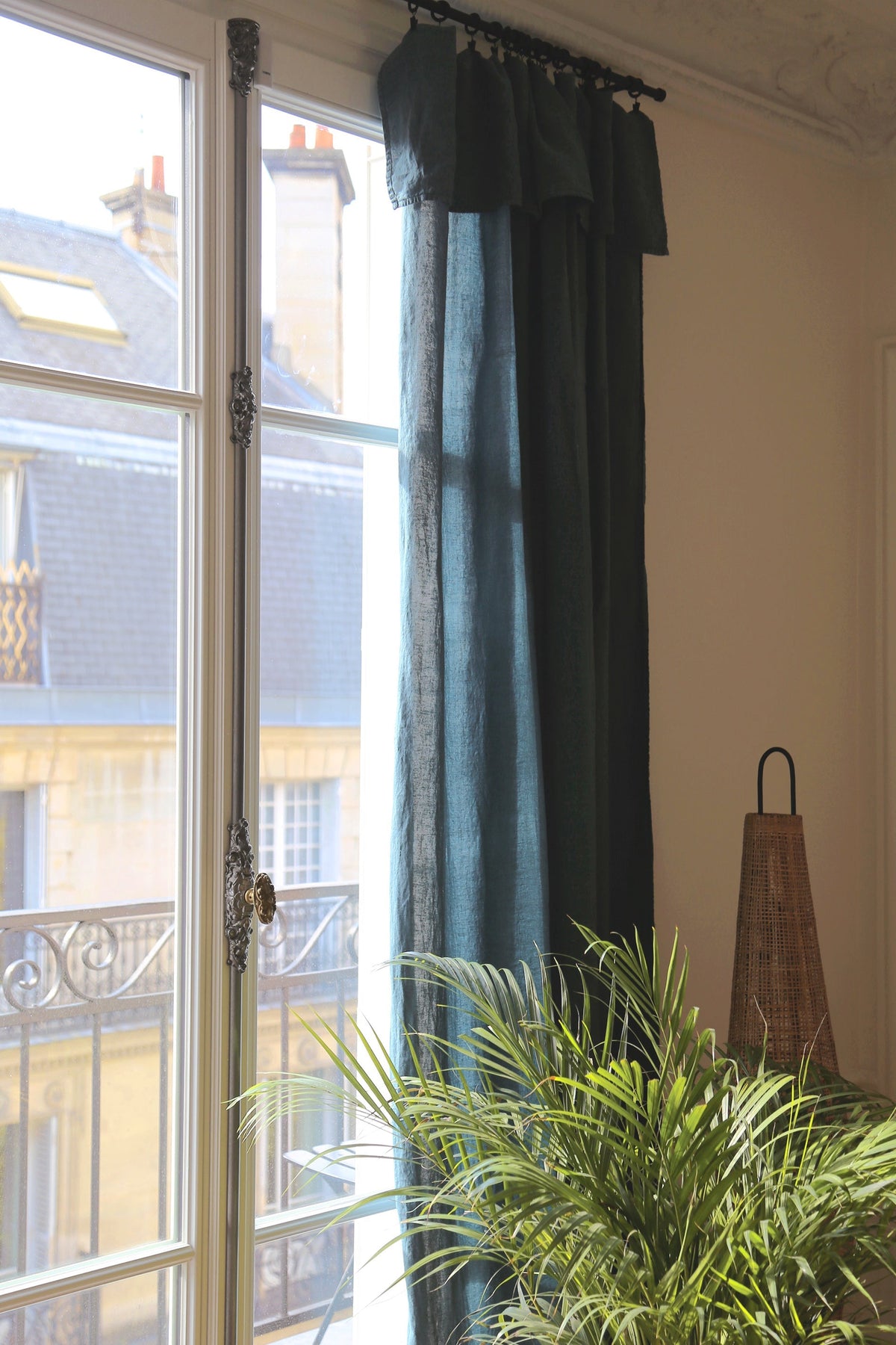 Selena Curtain