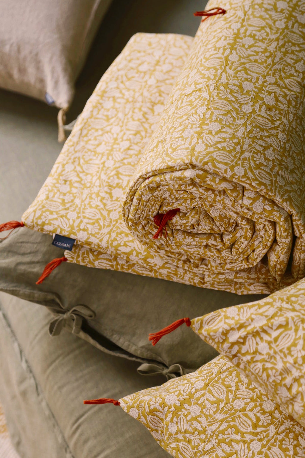 Tulipan sofa cover