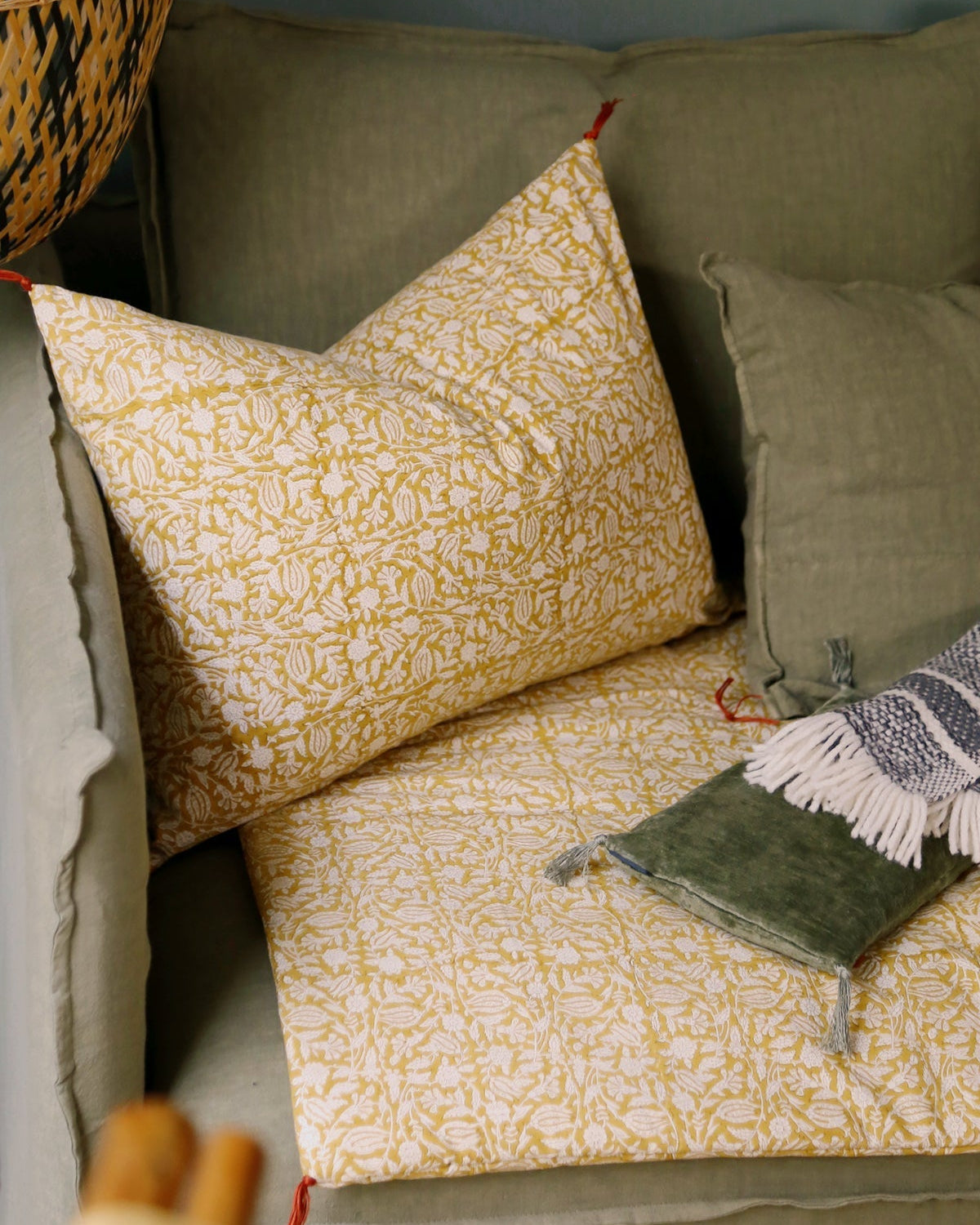 Tulipan cushion cover