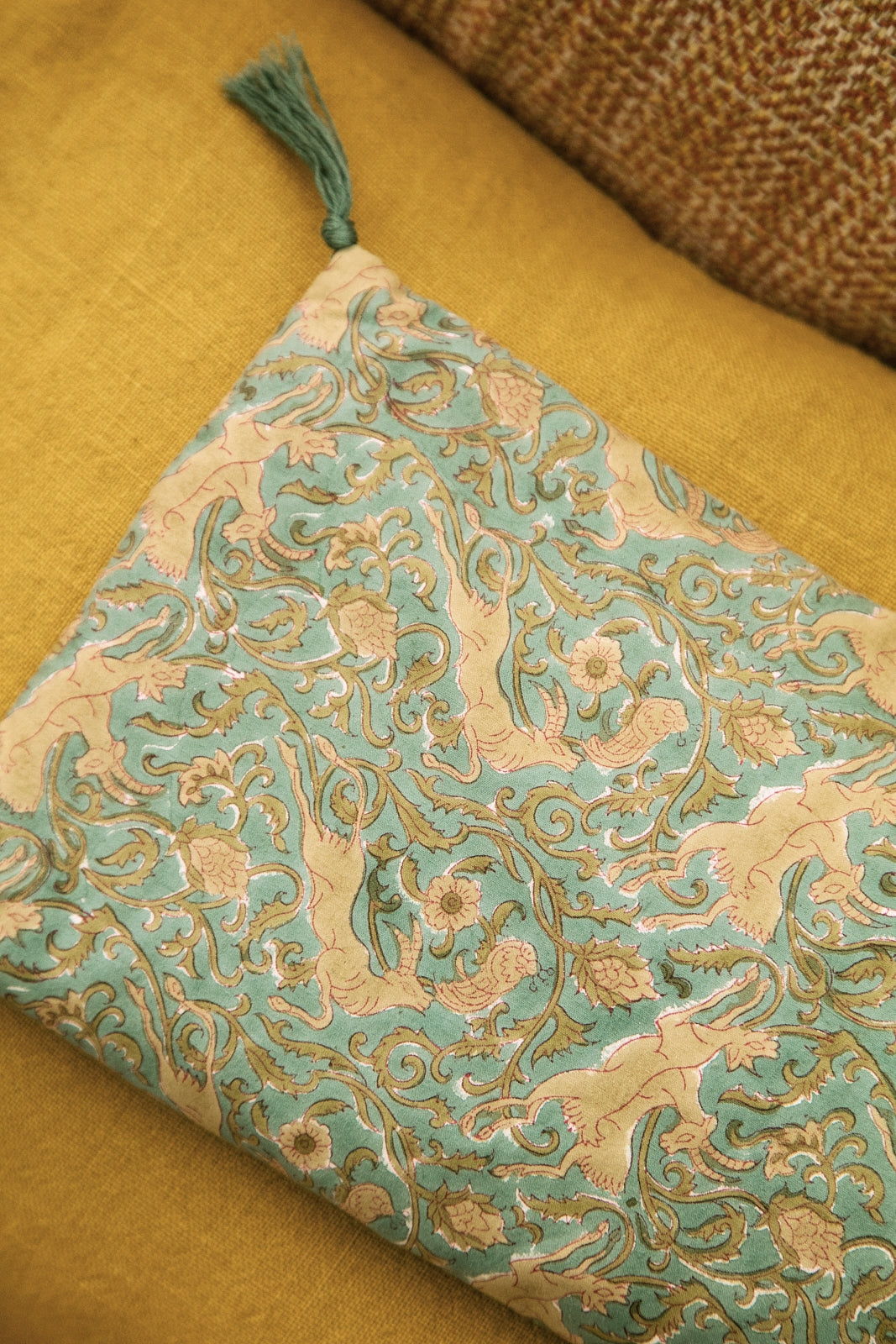 Letho cushion cover