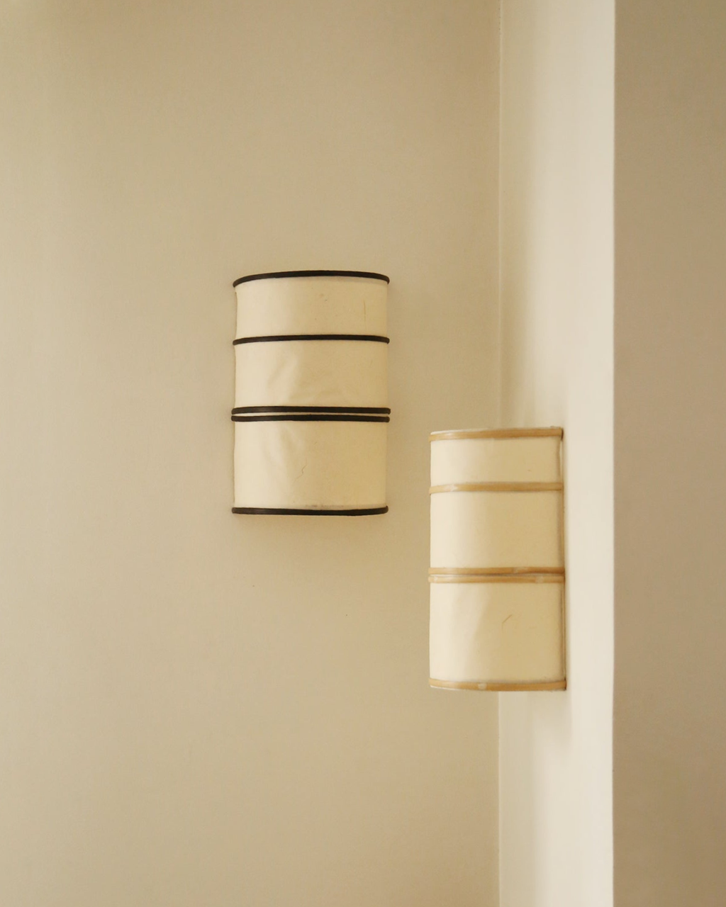 Bell wall light