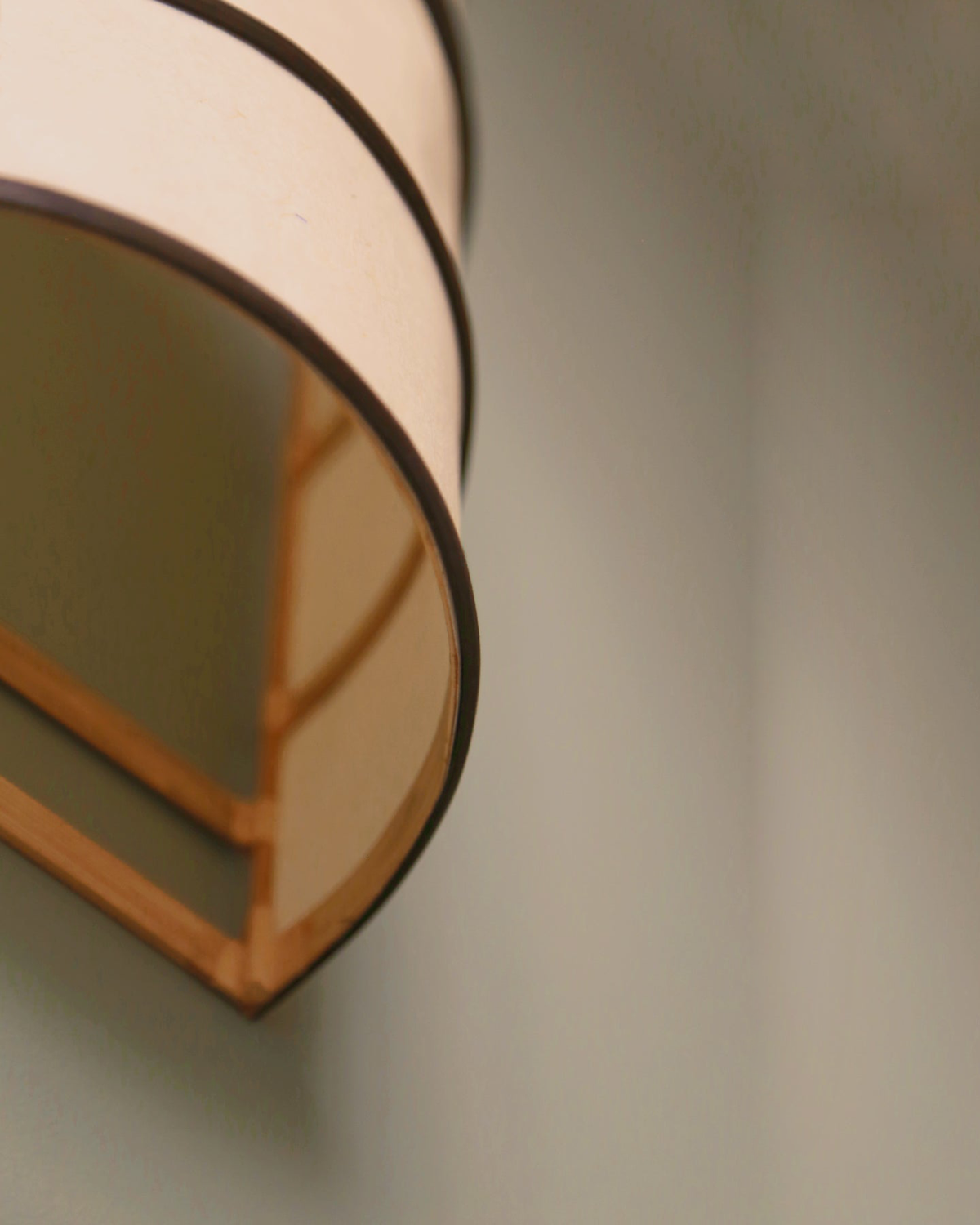 Bell wall light
