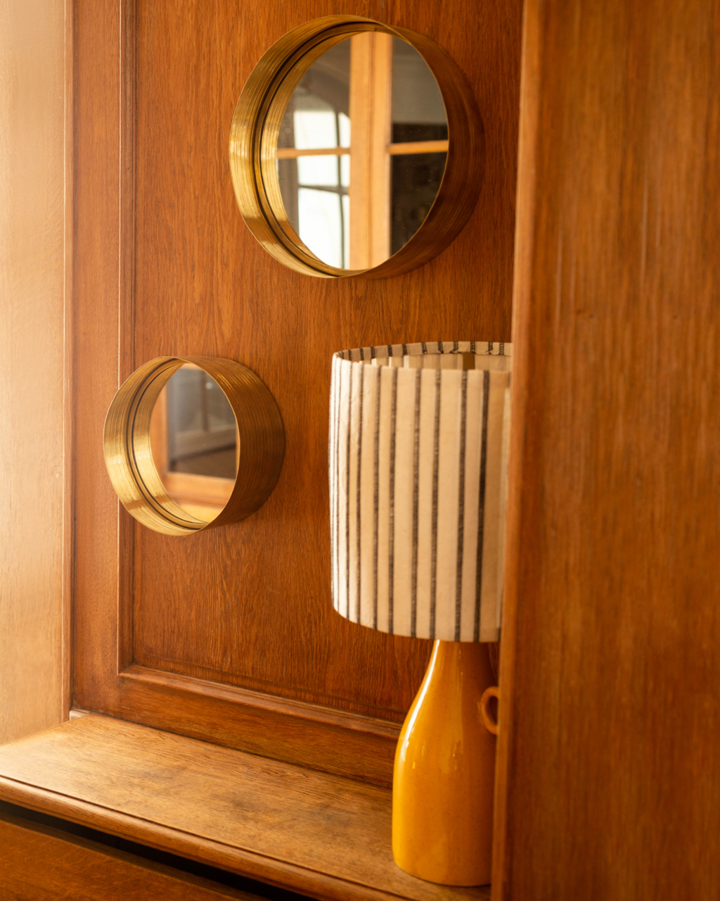 Pati Mirror