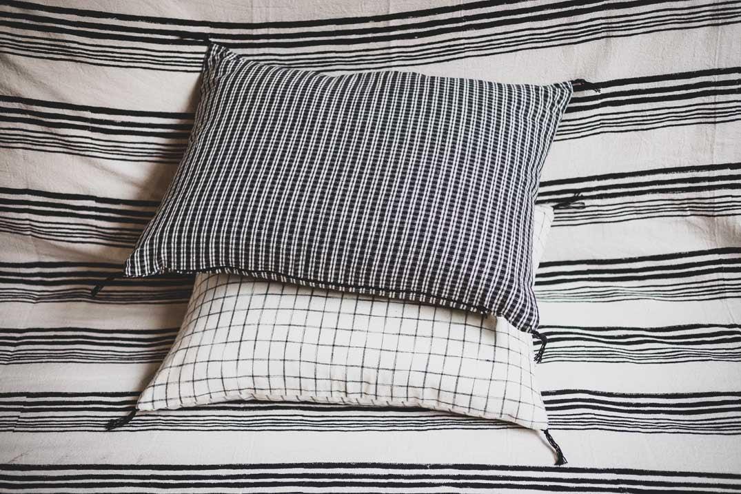 Bajna cushion cover