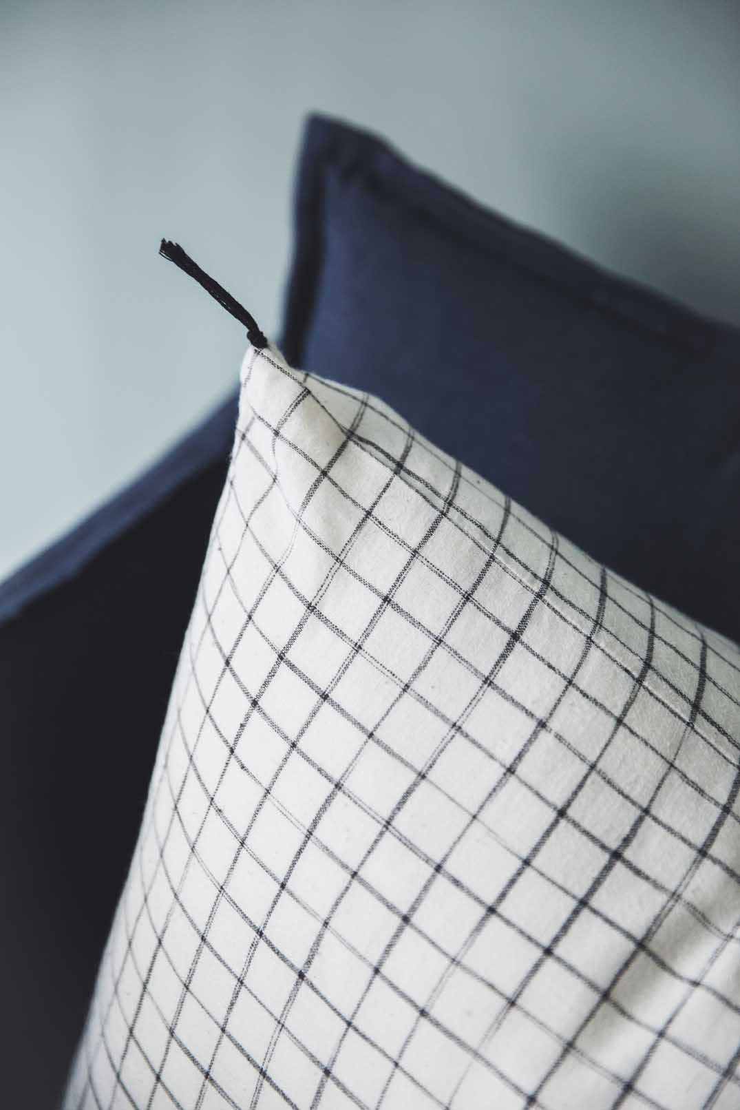 Bajna cushion cover