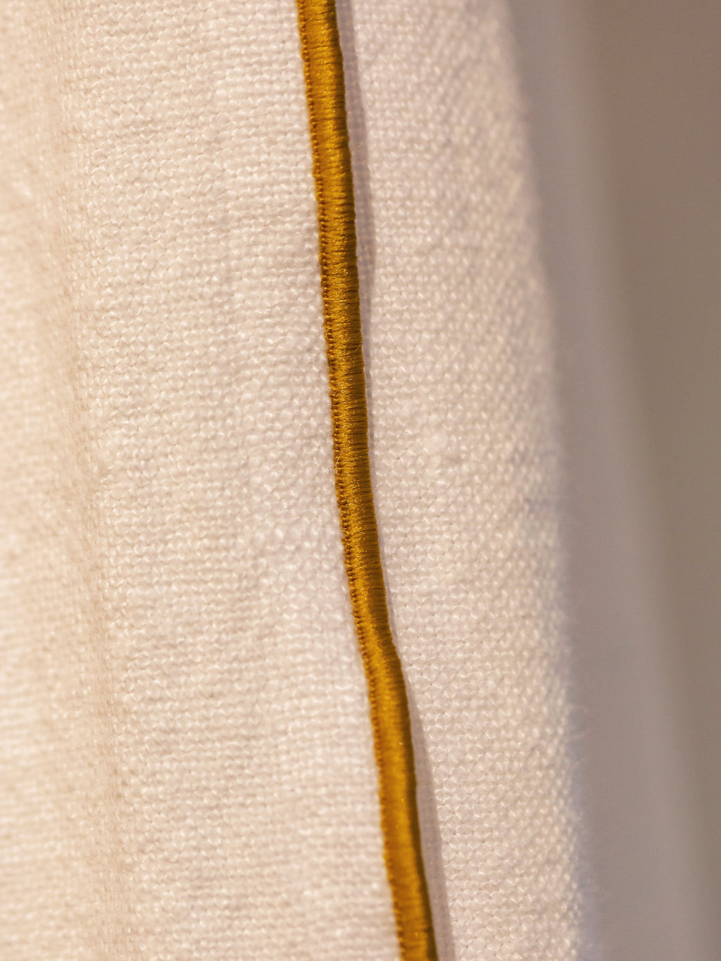 Luma Curtain