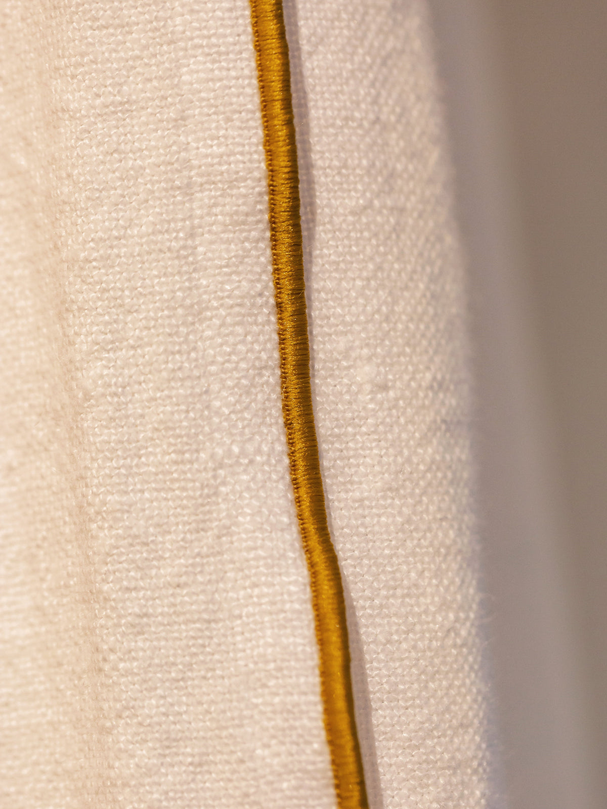 Luma Curtain