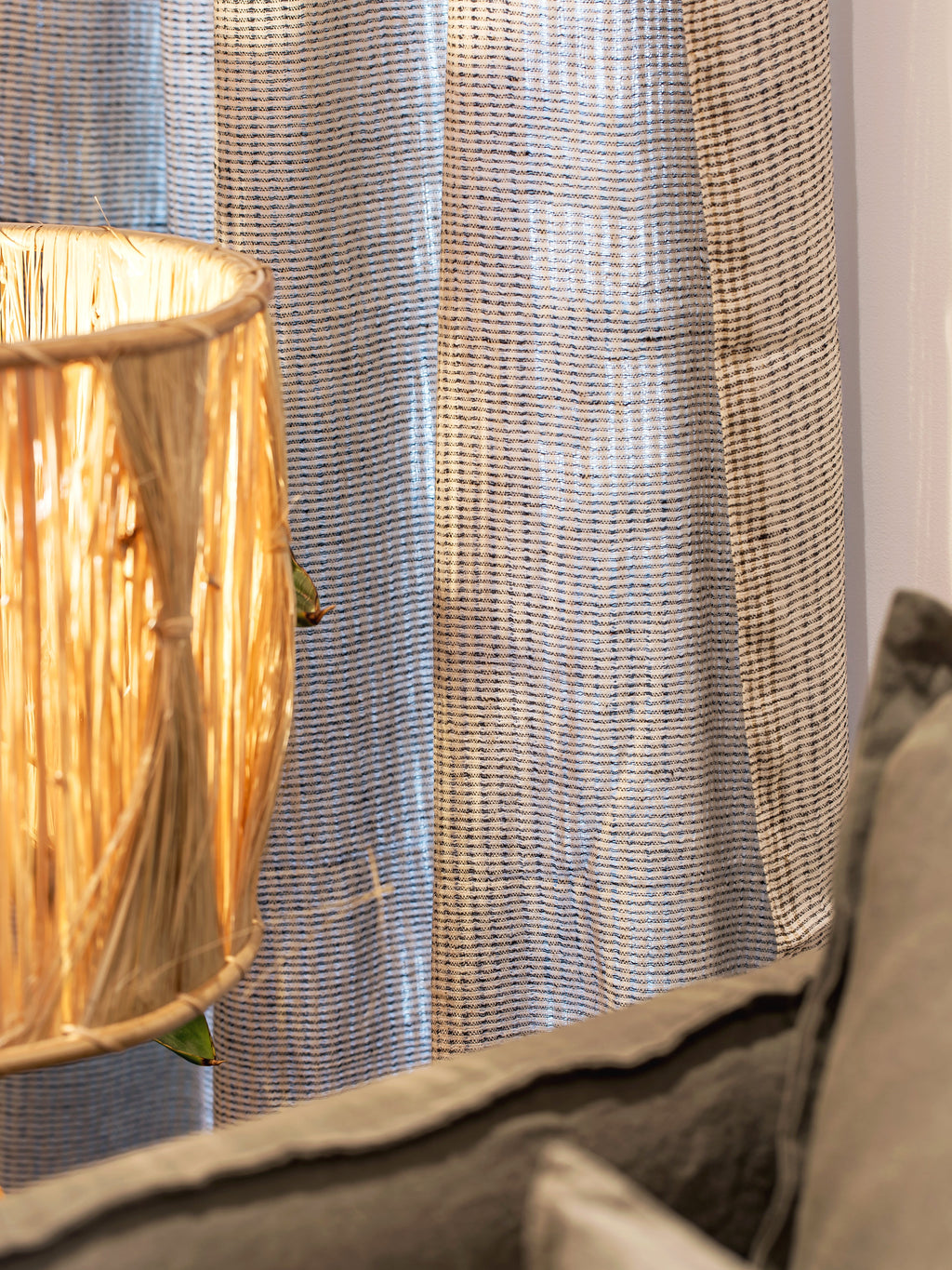 Arys Curtain