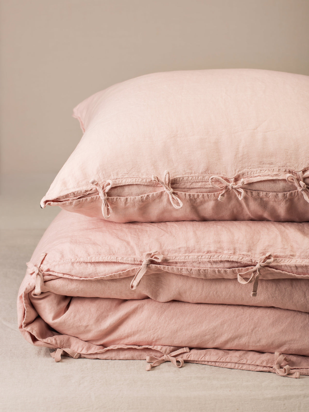 Selena Bedding Set - Dawn