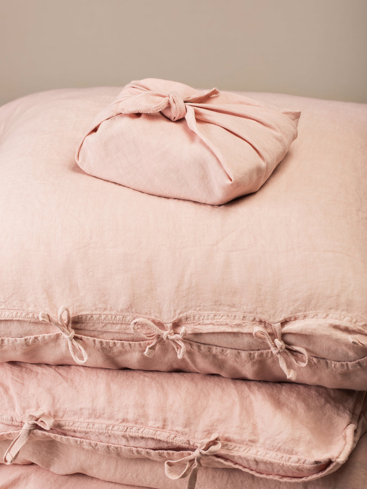 Selena Bedding Set - Dawn