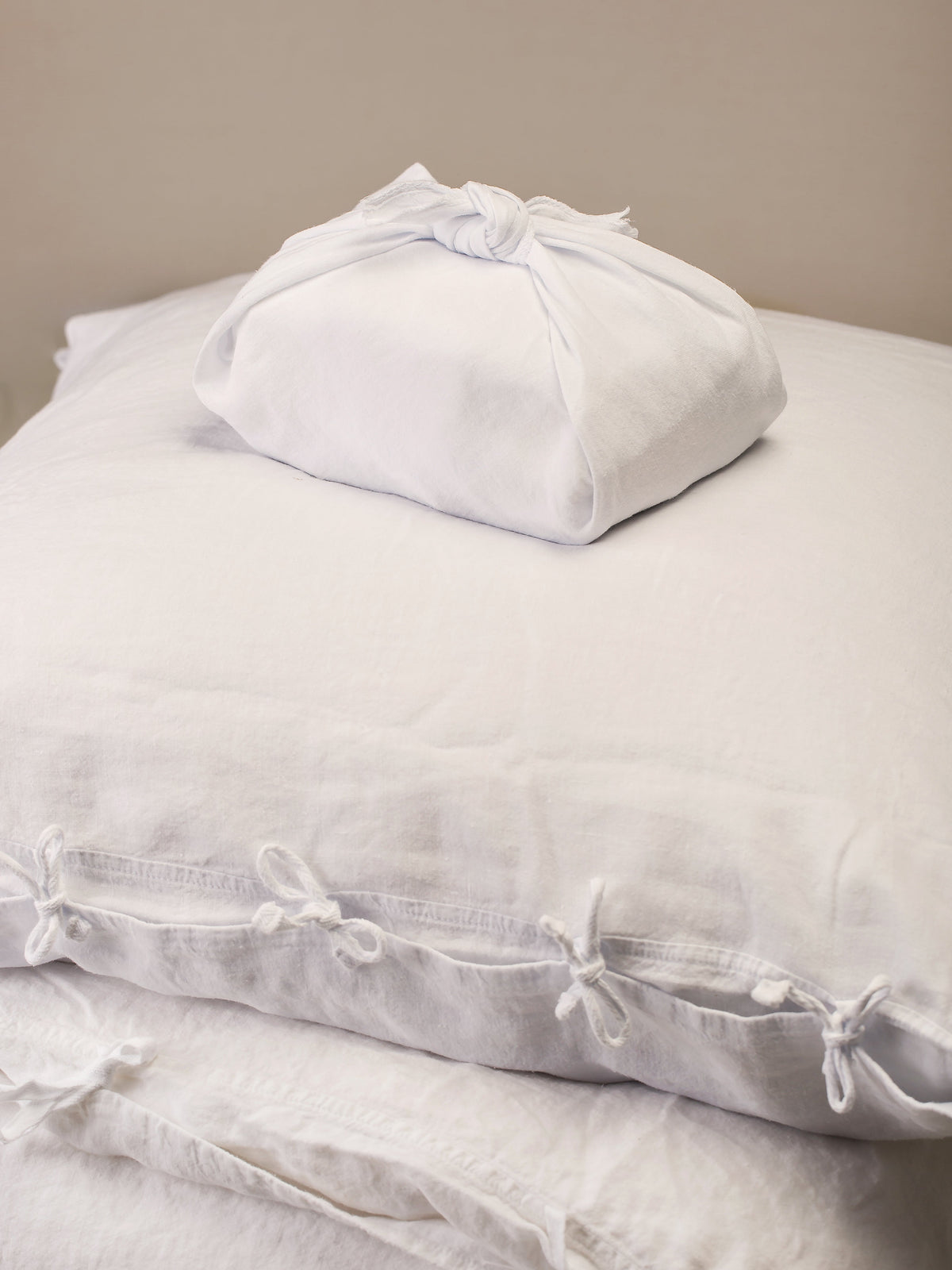 Selena Bedding Set - Snow