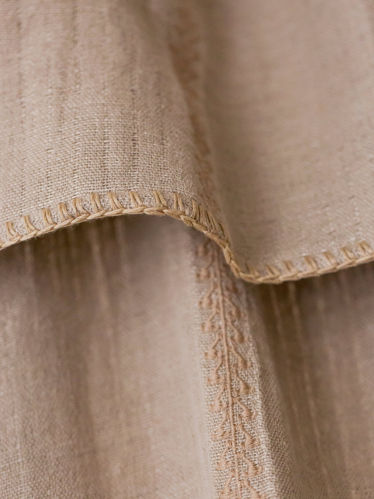 Zarif bedspread