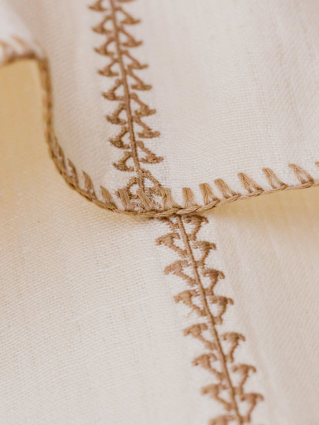Zarif bedspread