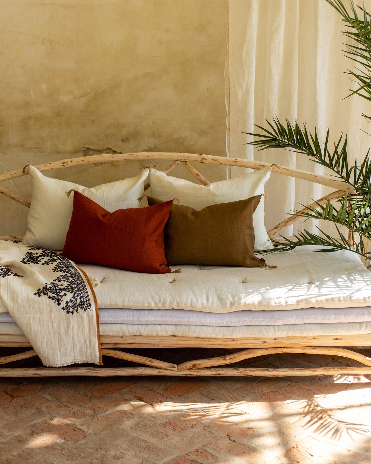 Luni cushion cover