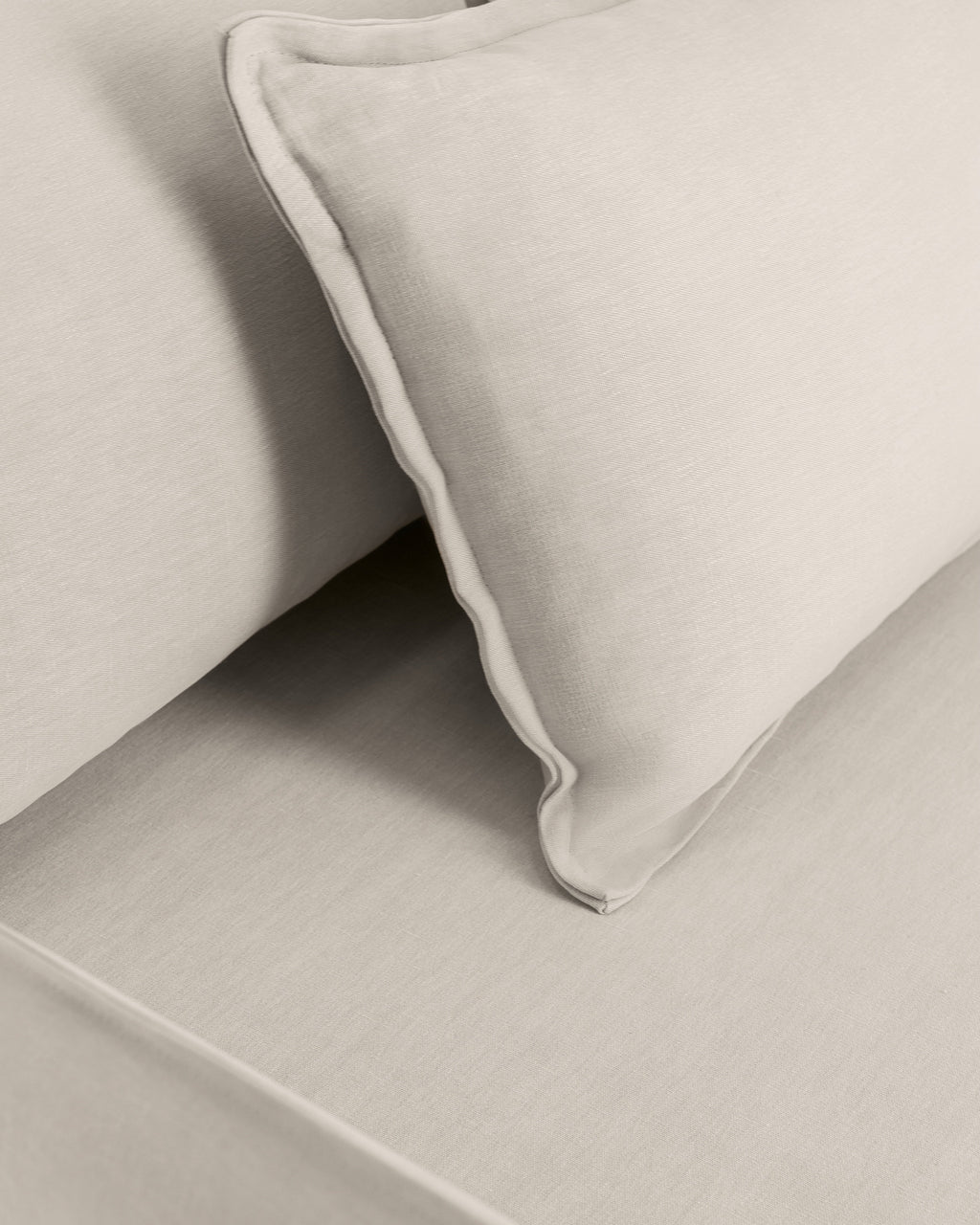 Holi Daybed - Sienna Fabric