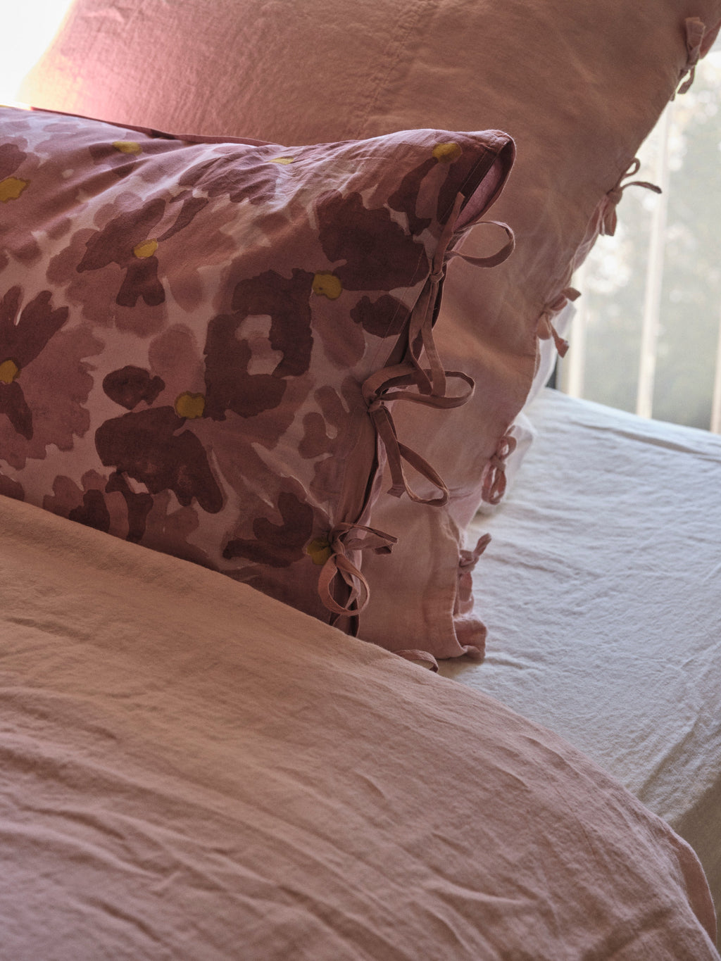 Set of 2 Peonia pillowcases