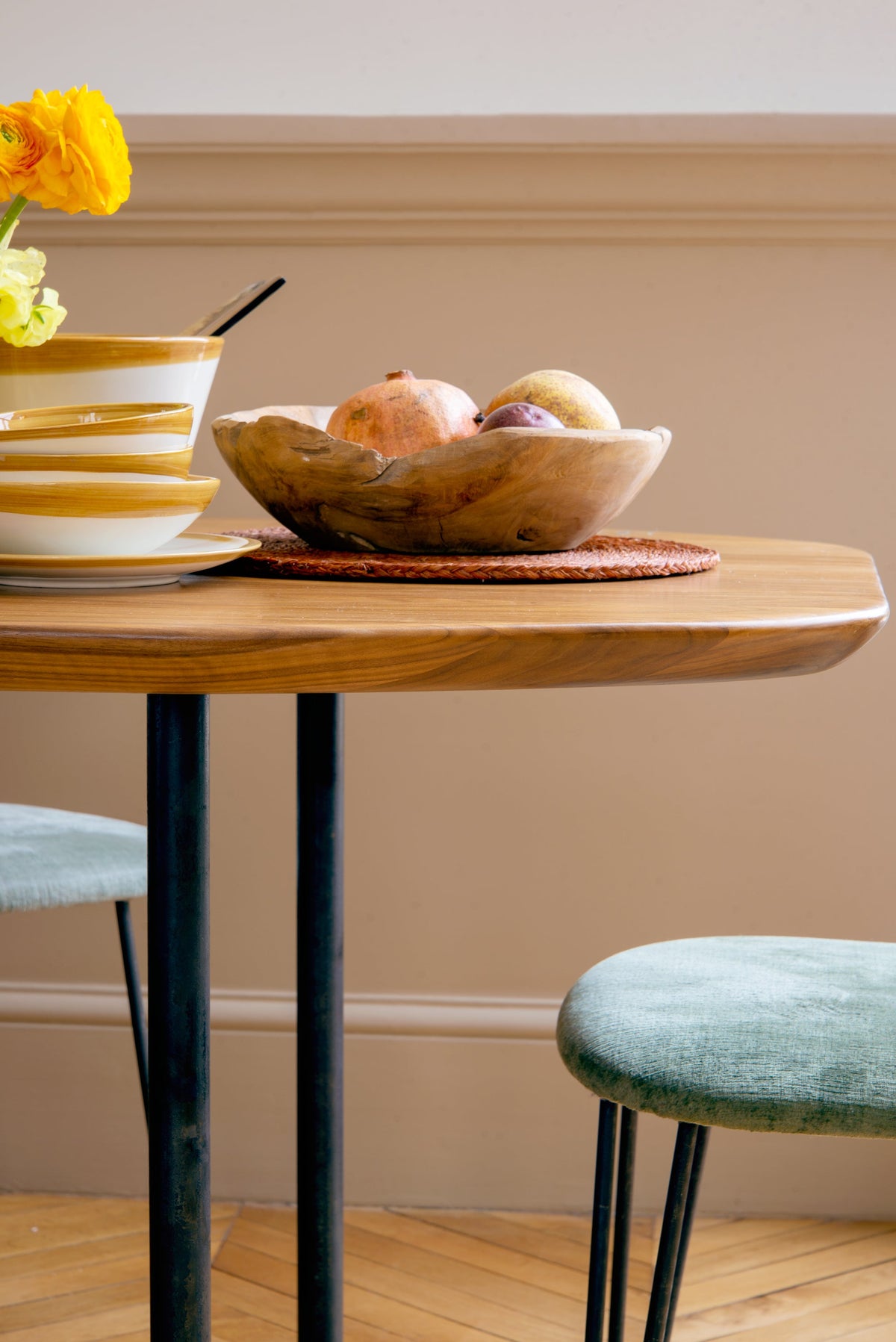 Fuji dining table
