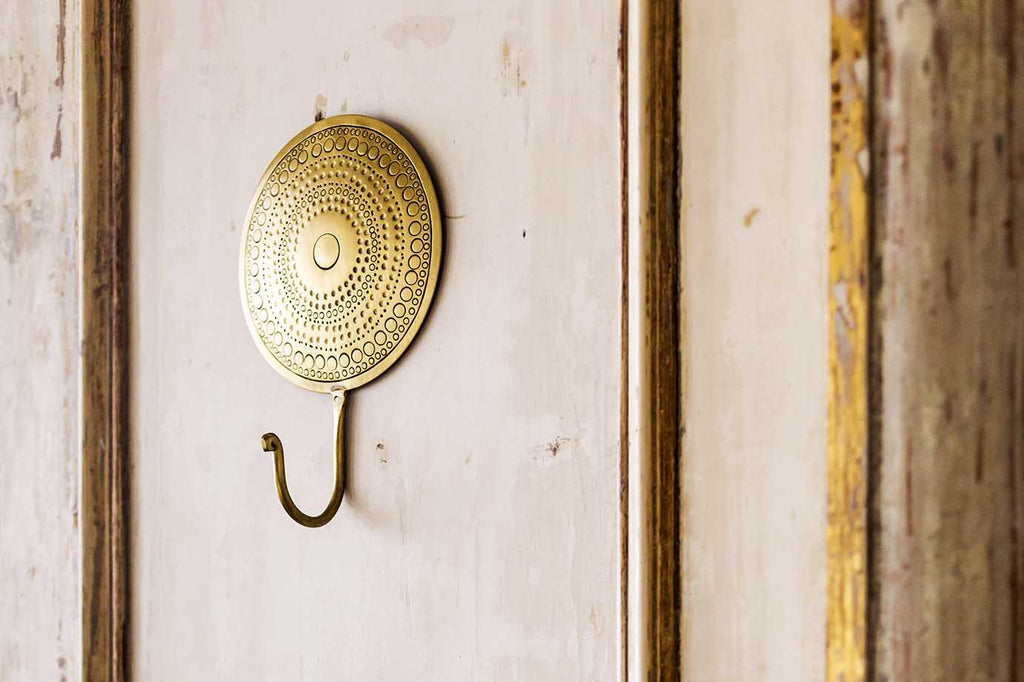 Hamae coat hook