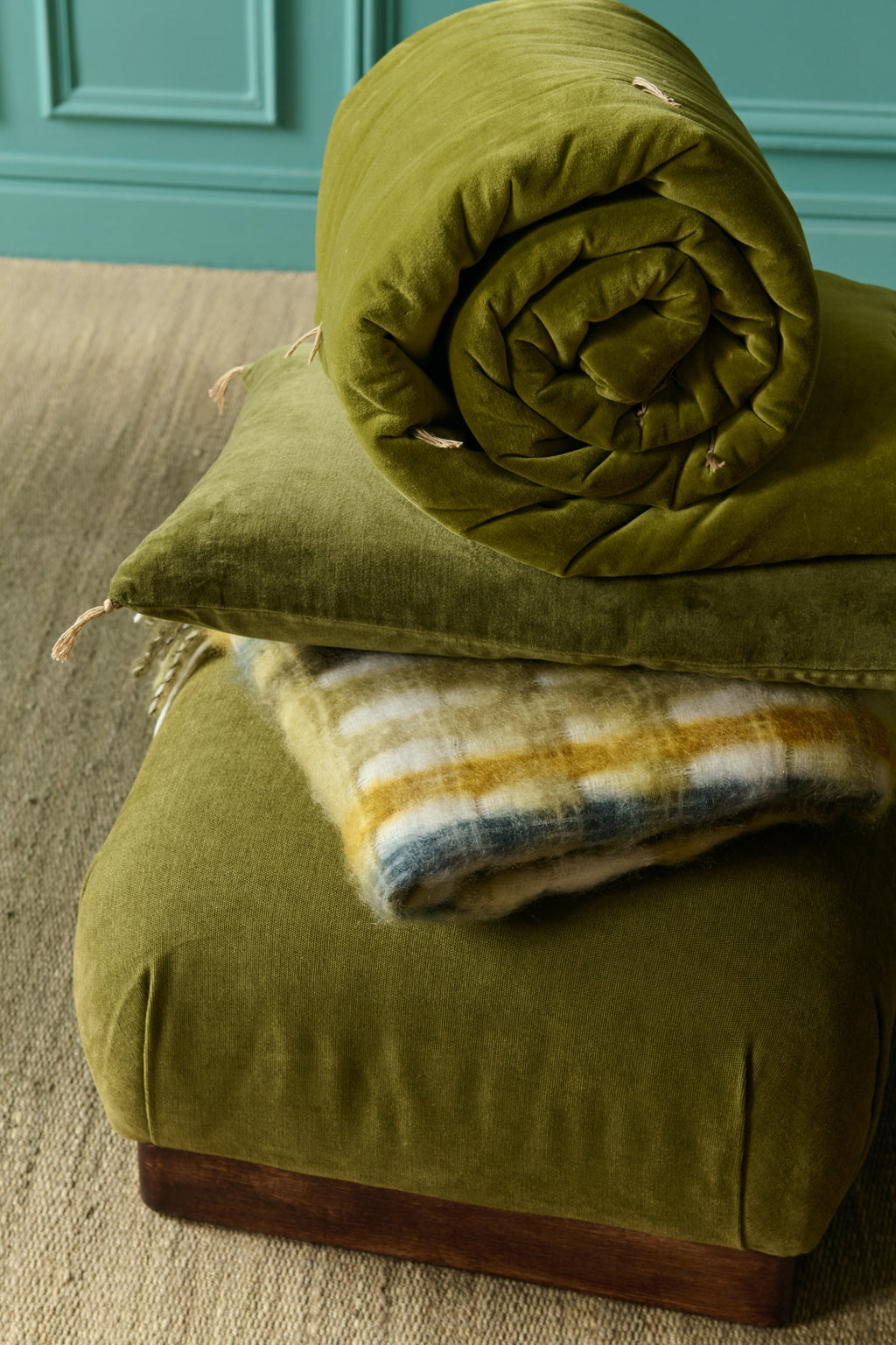 Washed velvet sofa cover