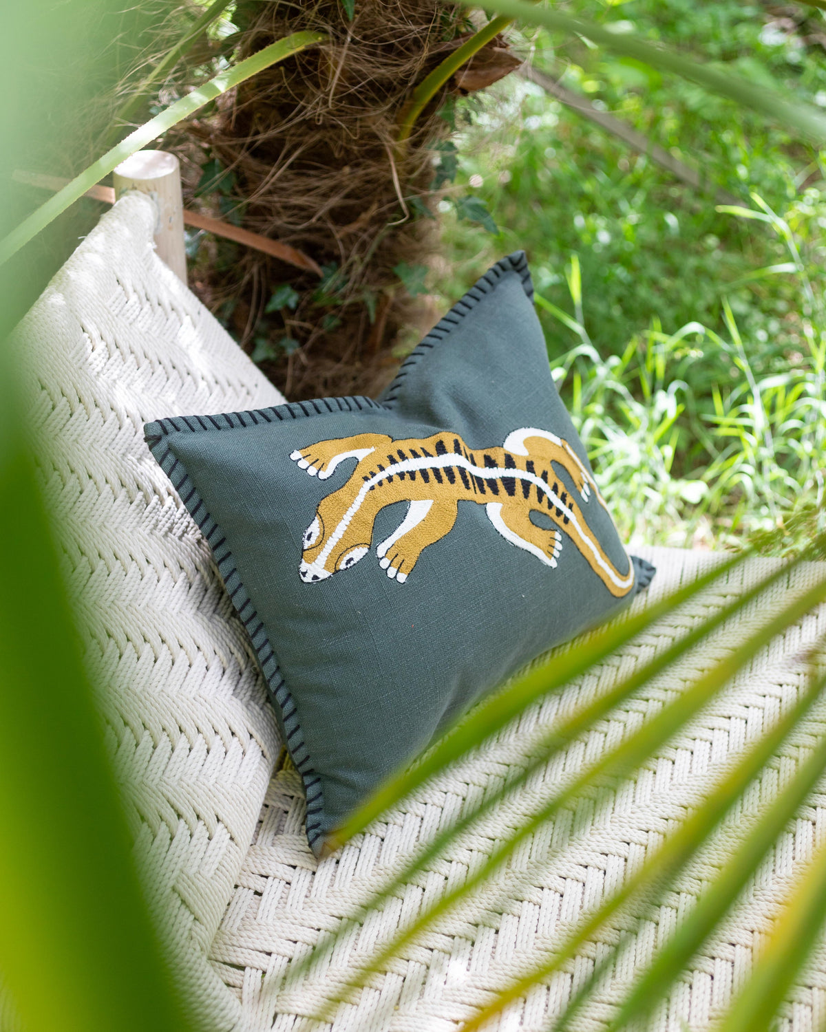 Gecko cushion cover