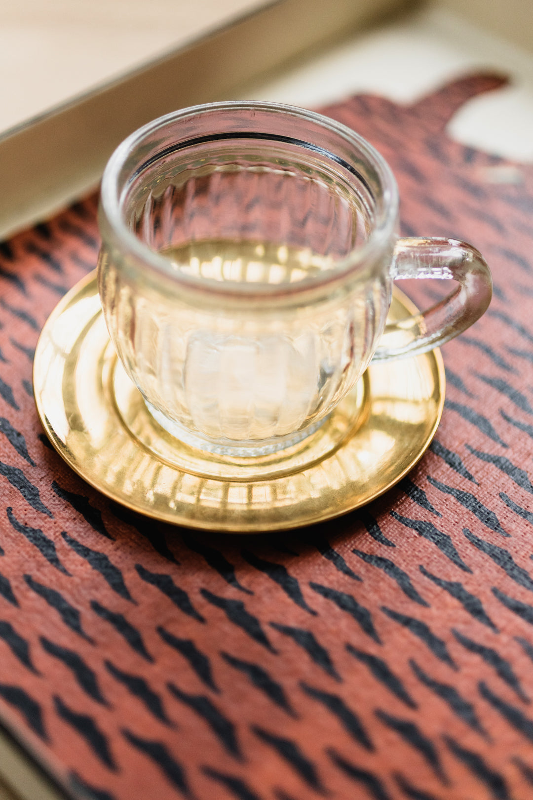 Set of 2 Peetal cups and saucers