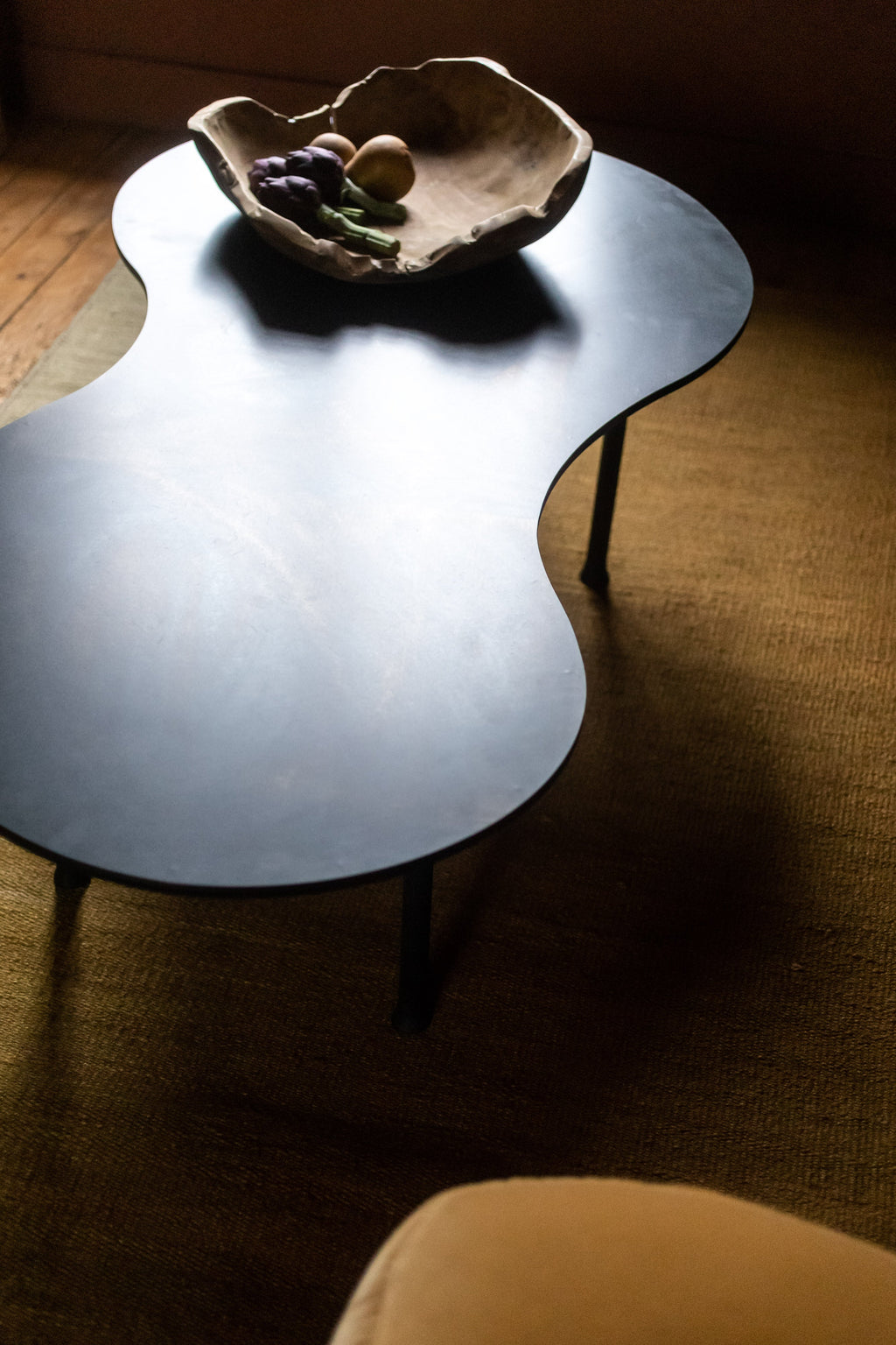 Niski coffee table