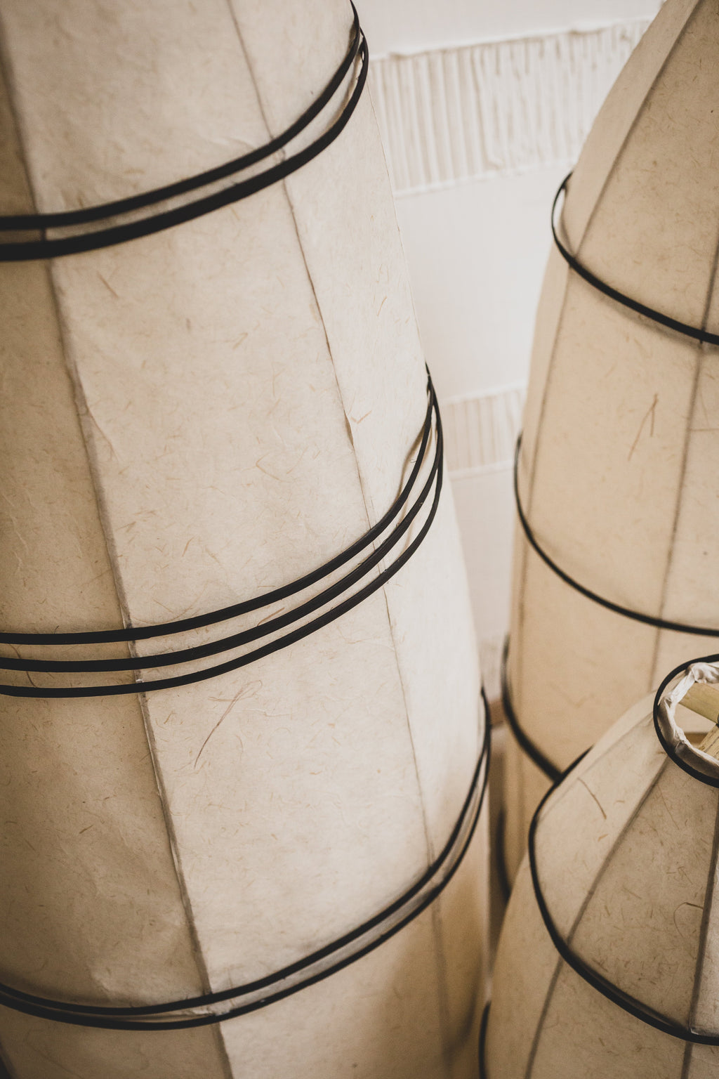 Bell lamp base