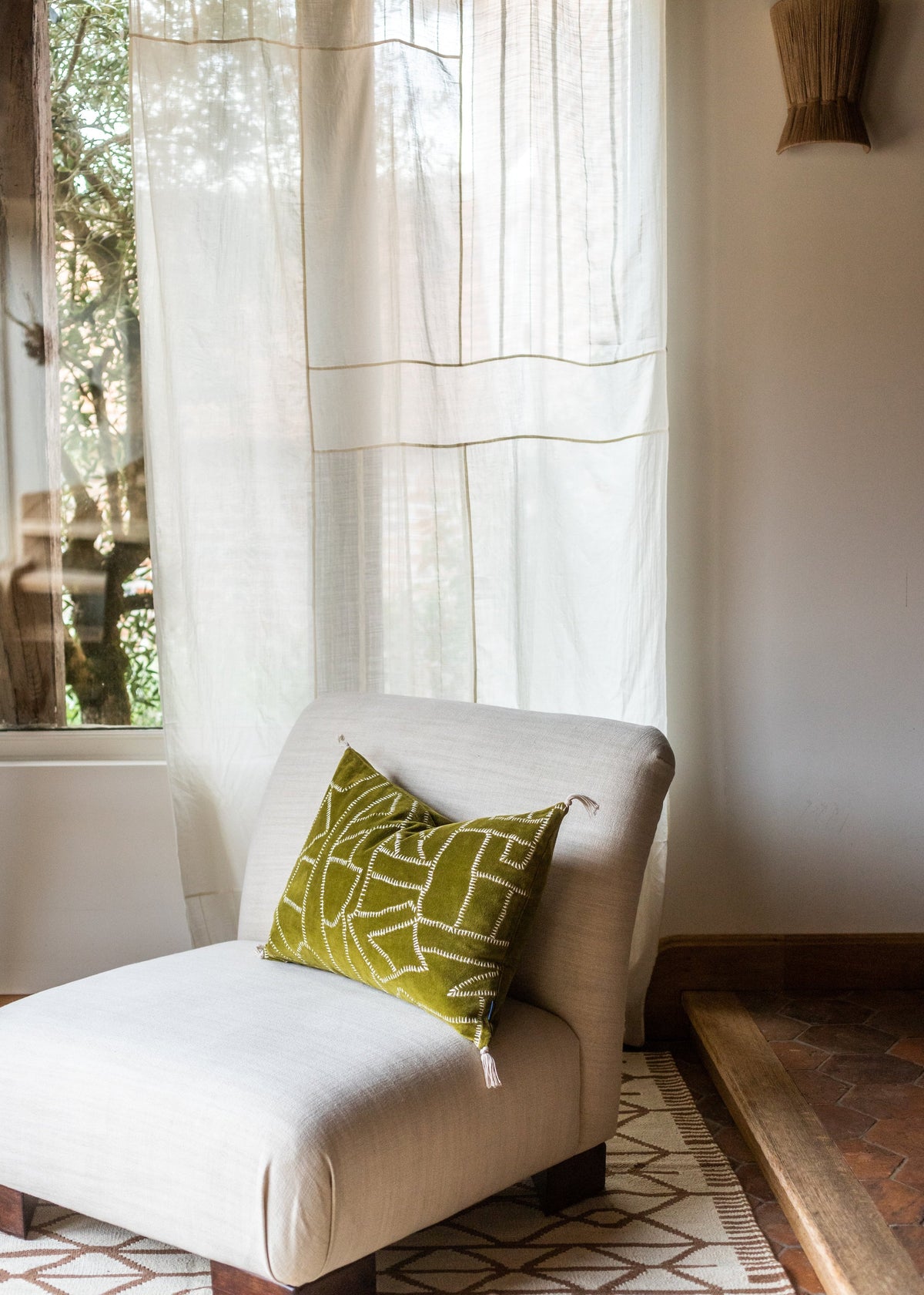 Pacha armchair