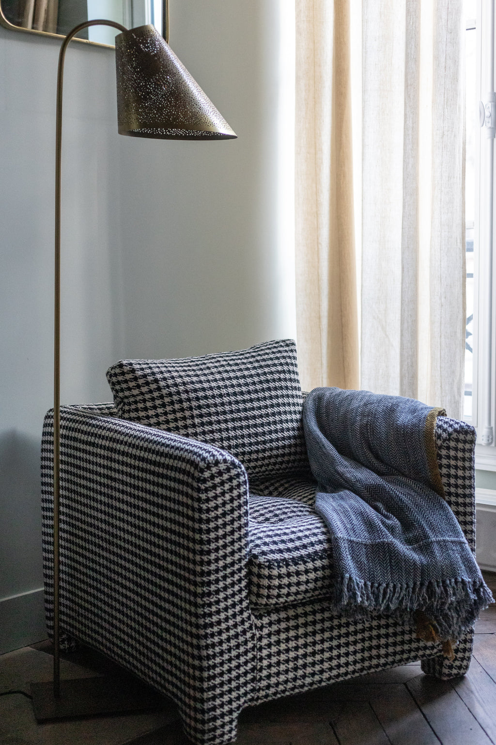 Stella armchair