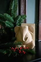 Hati bookend