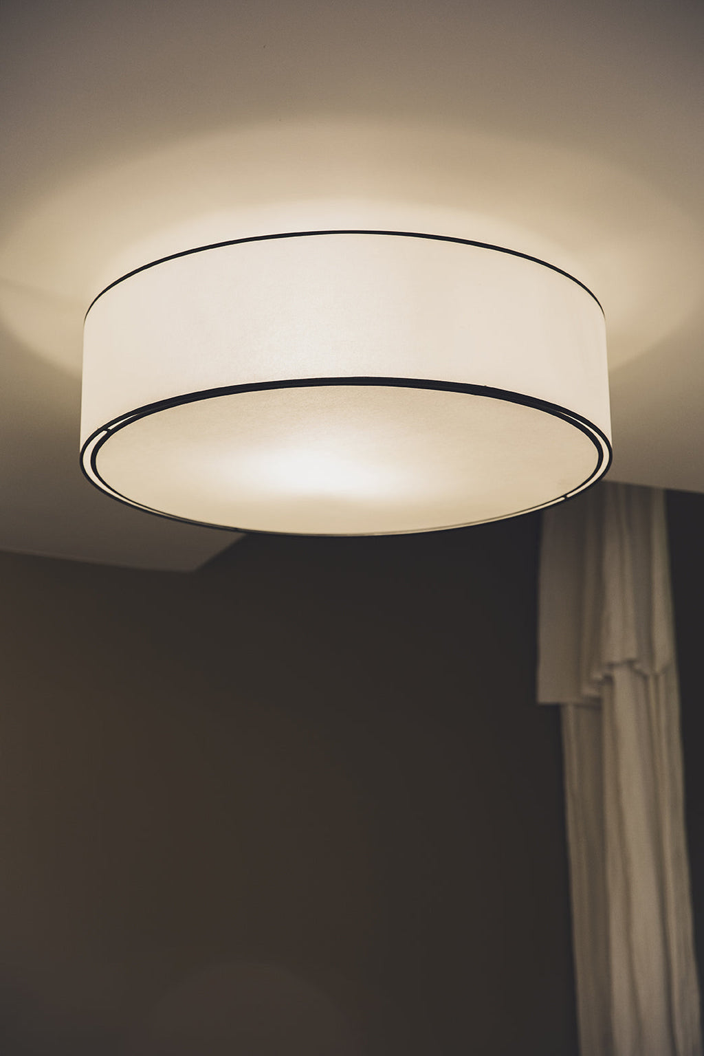 Naomi ceiling light