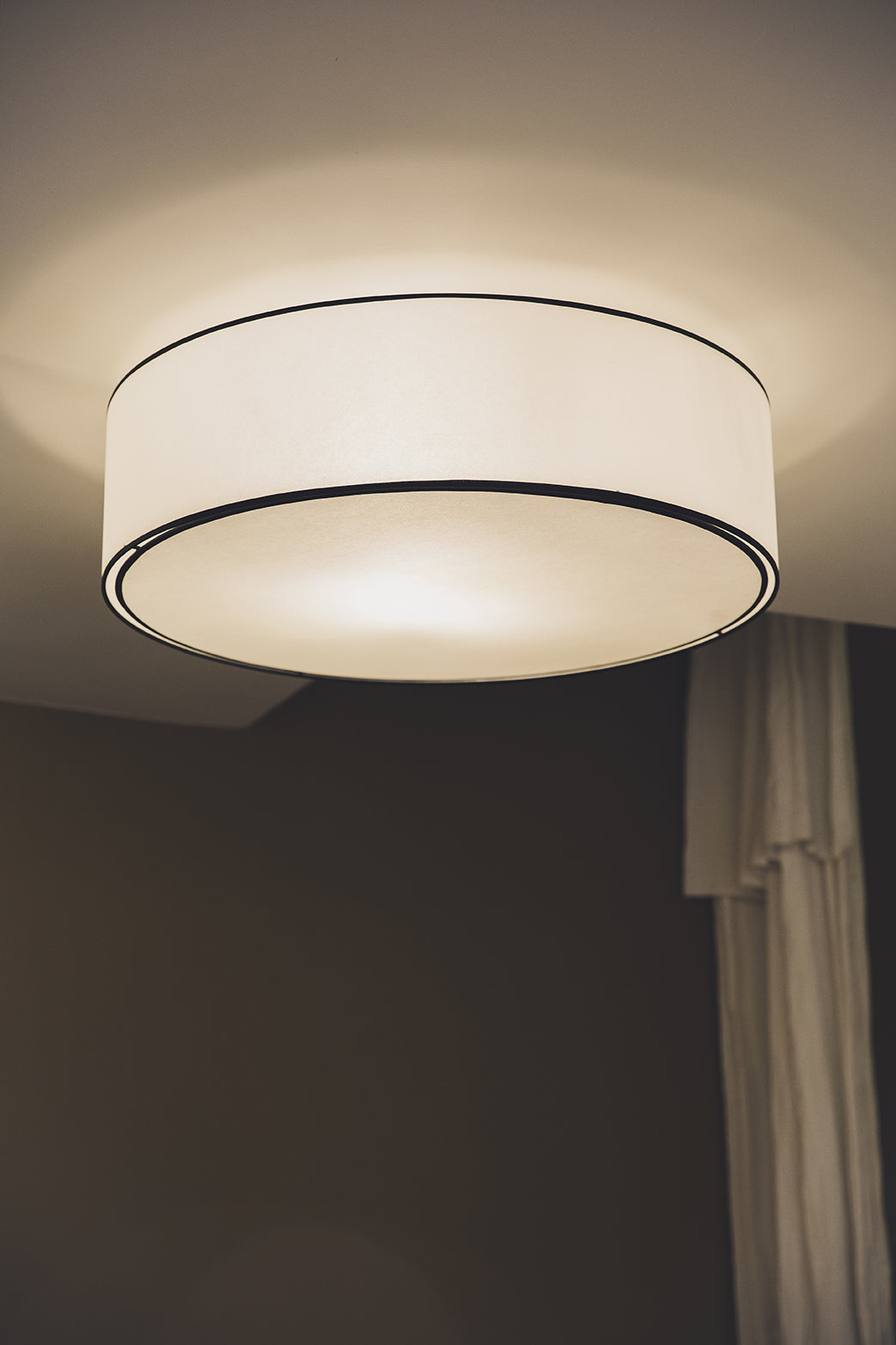 Naomi ceiling light
