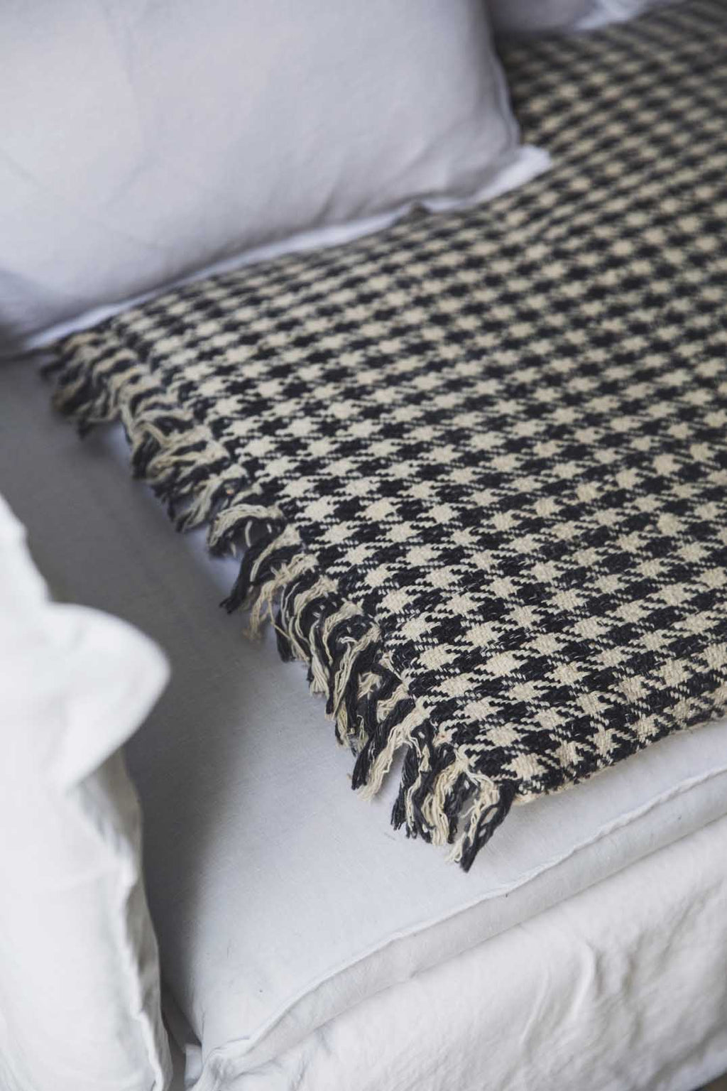 Houndstooth sofa cover