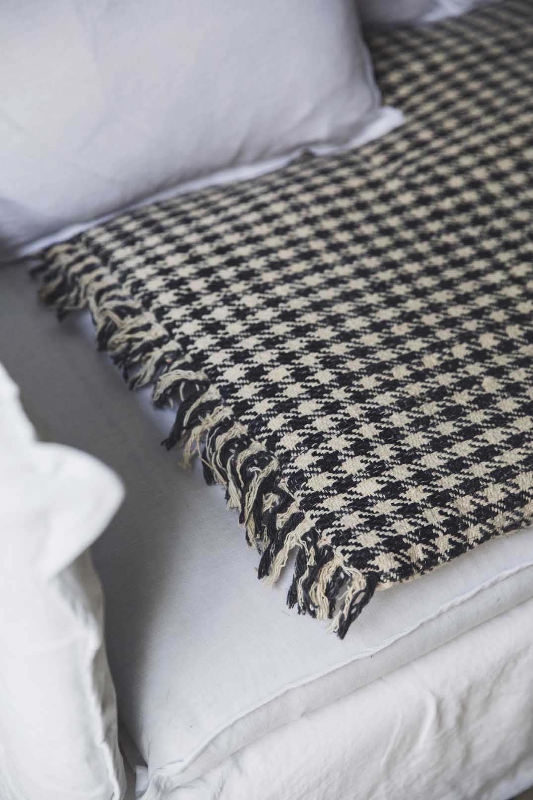 Houndstooth sofa cover