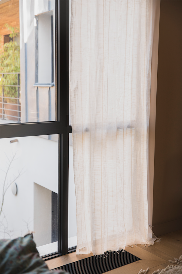 Jari Curtain