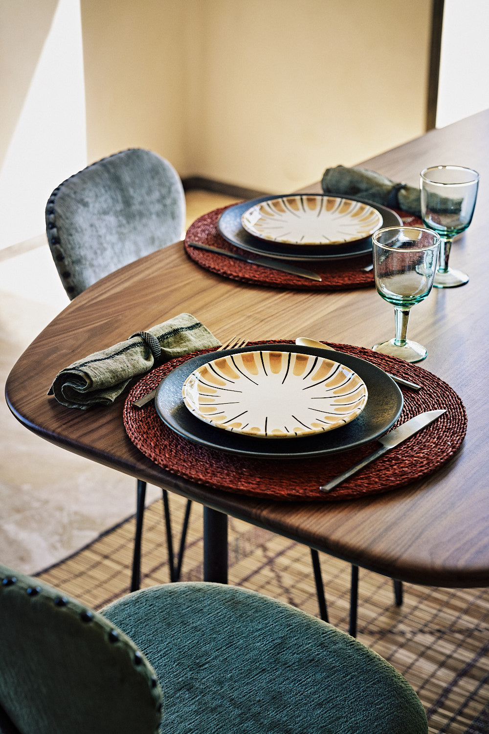 Fuji dining table