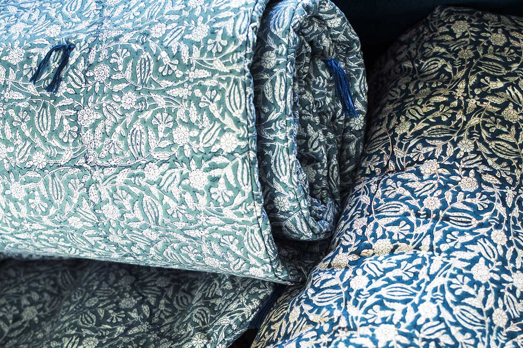 Tulipan sofa cover