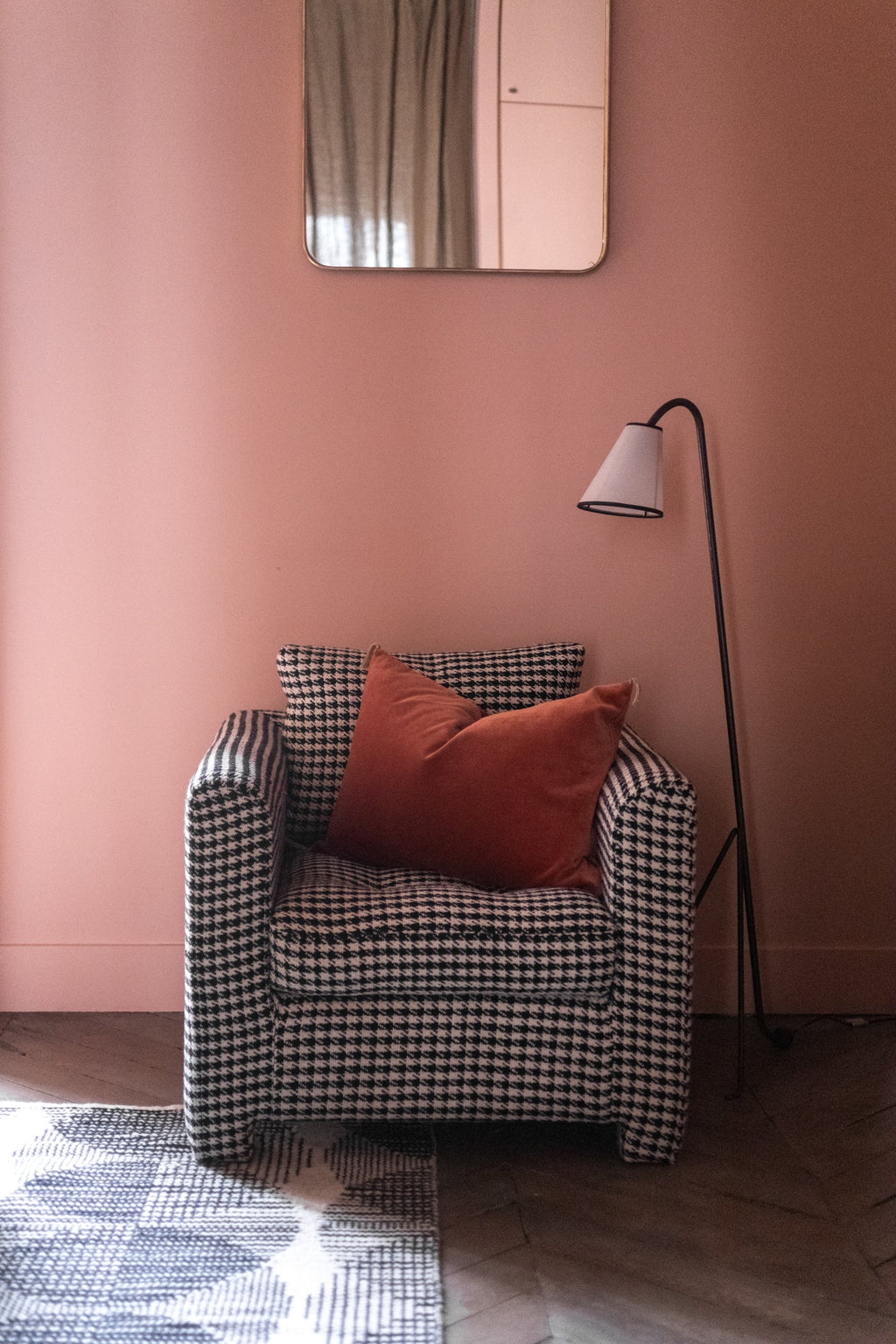 Stella armchair