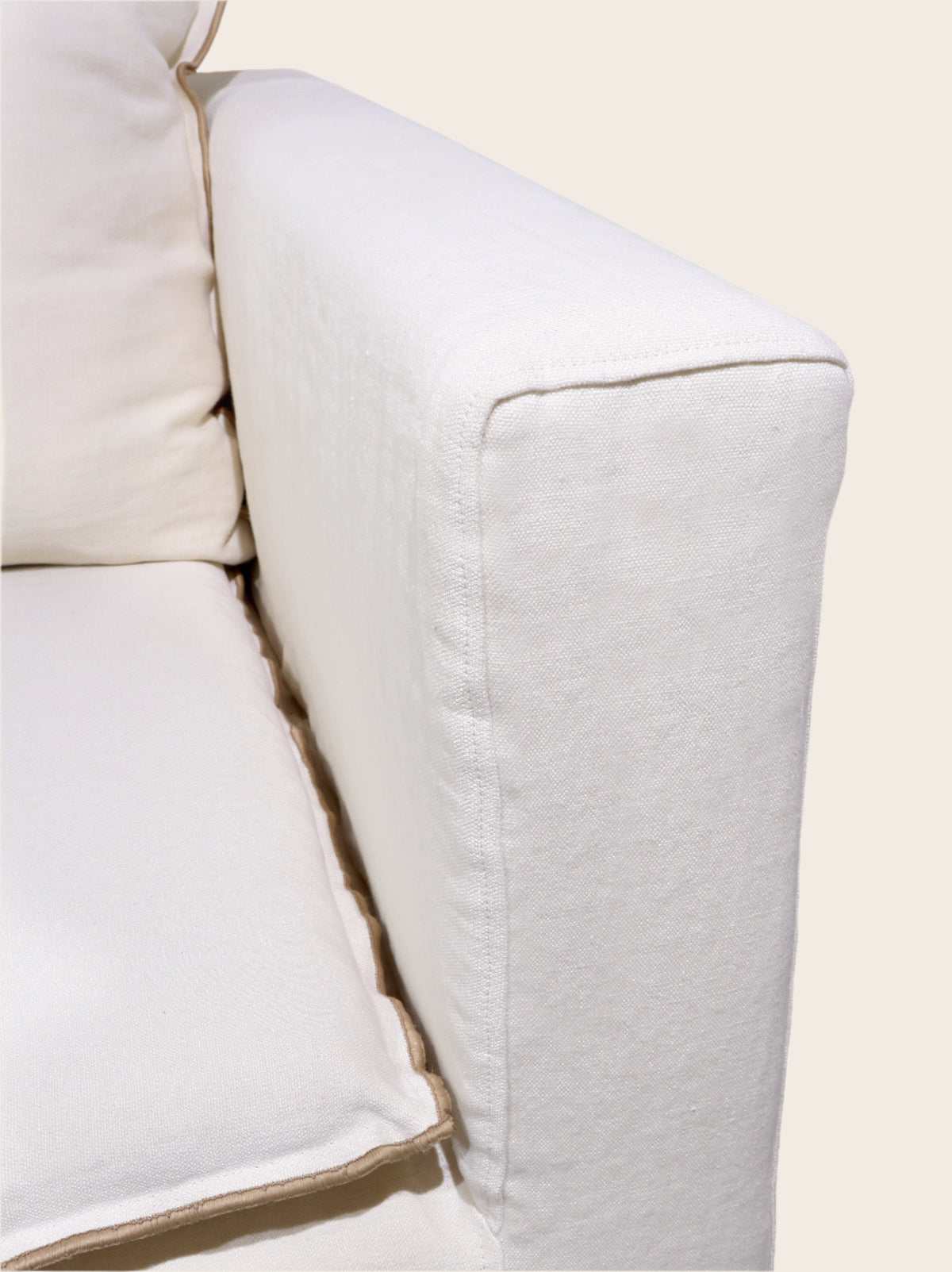 Kibo Sofa