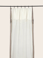 Sivi Curtain
