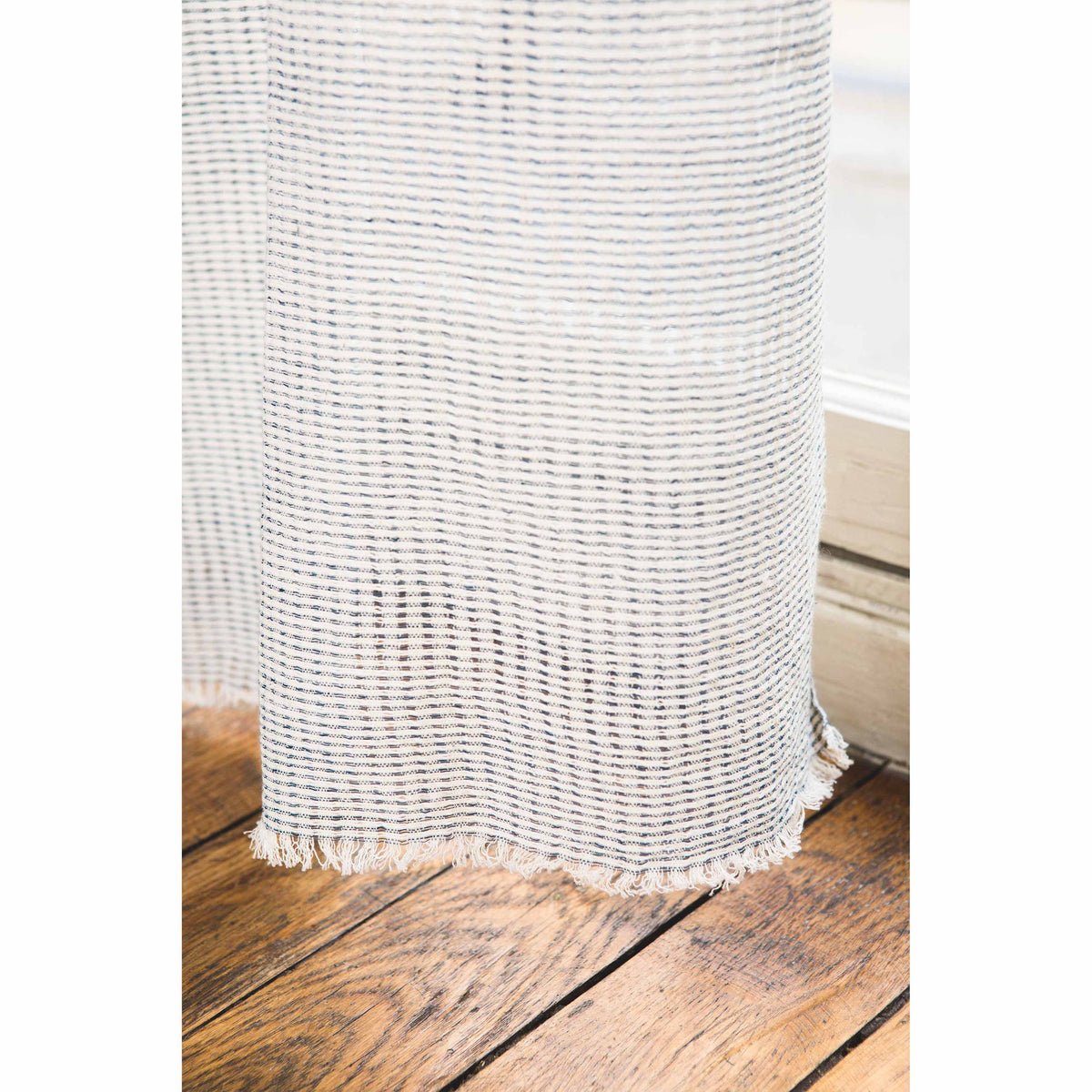 Arys Curtain