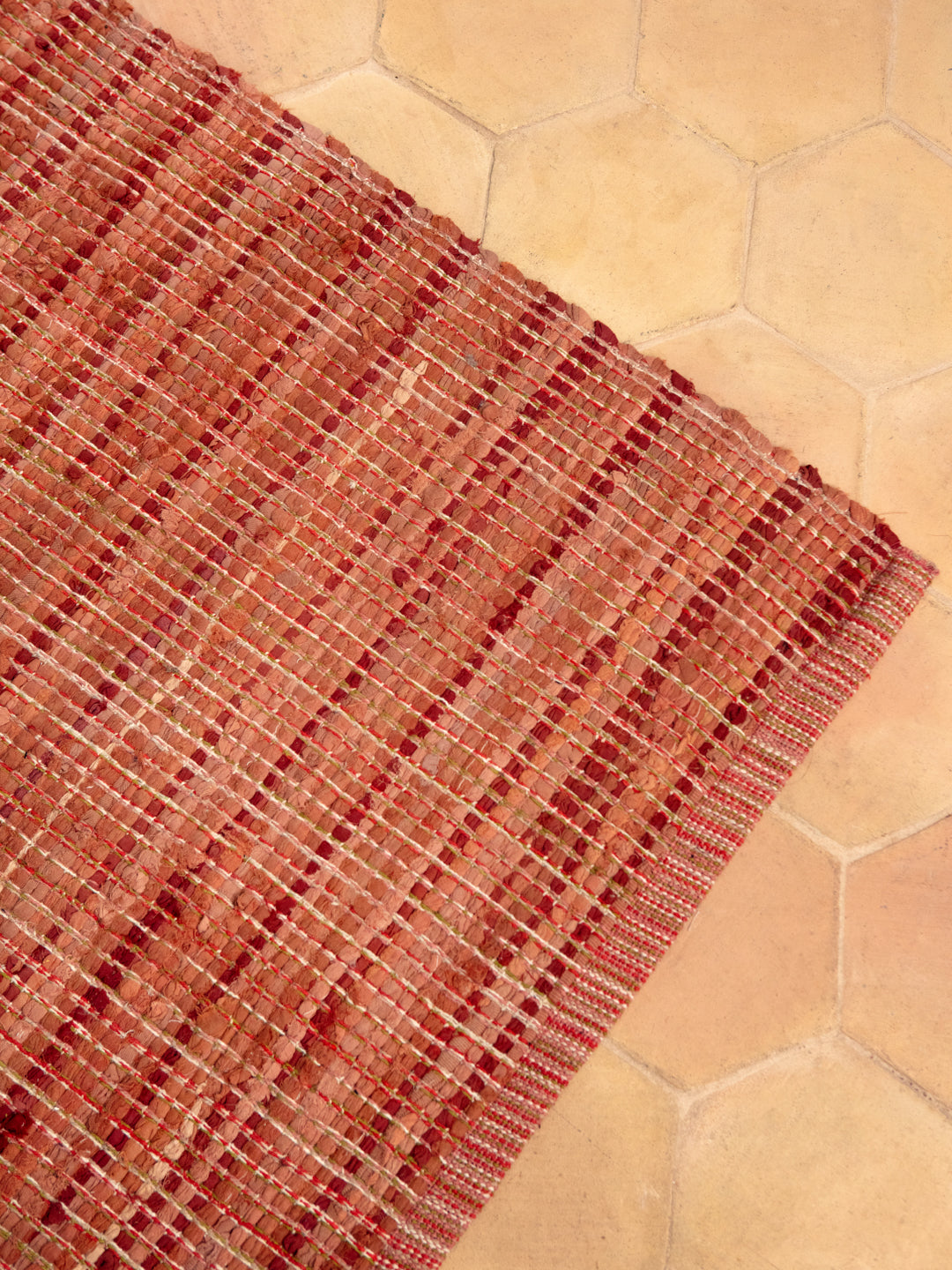 Lira Carpet