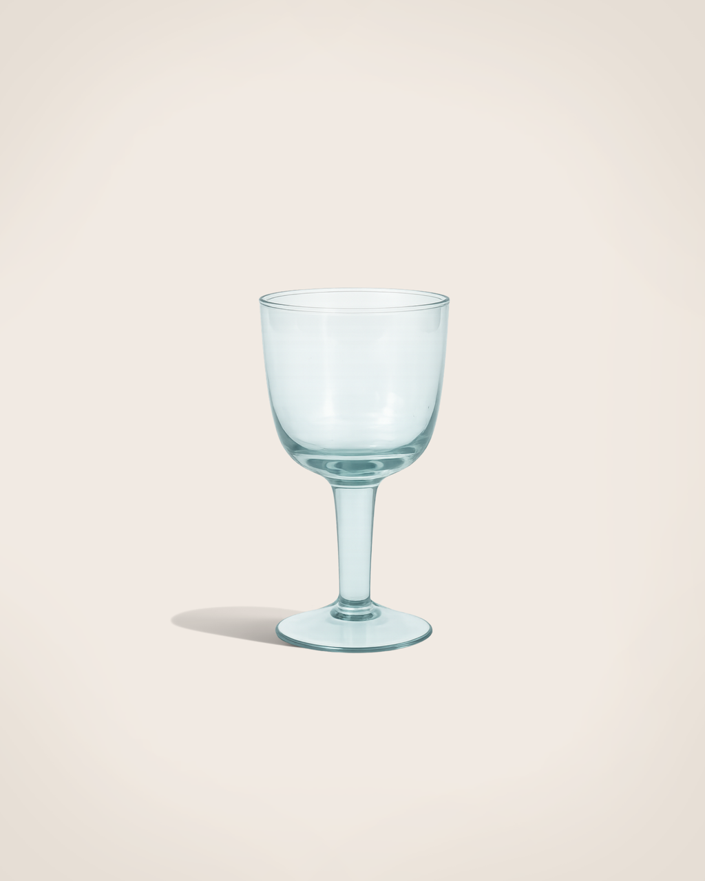 Set of 4 Hera stemmed glasses
