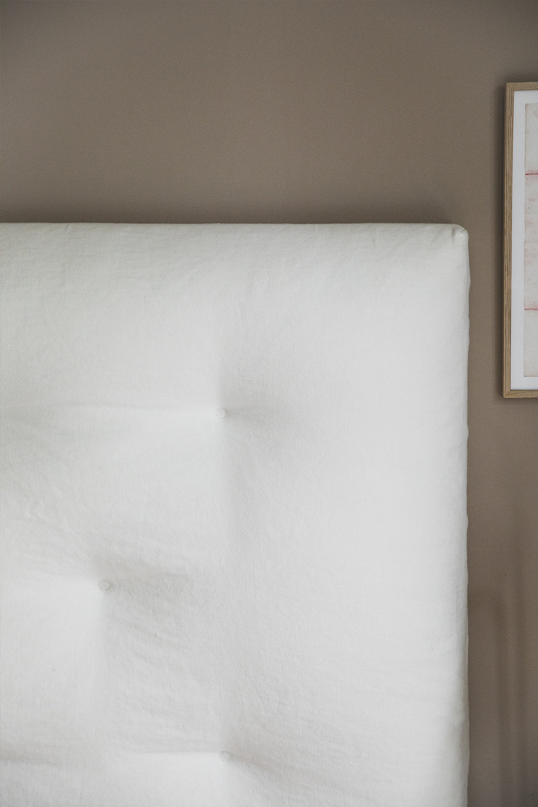 Adar headboard