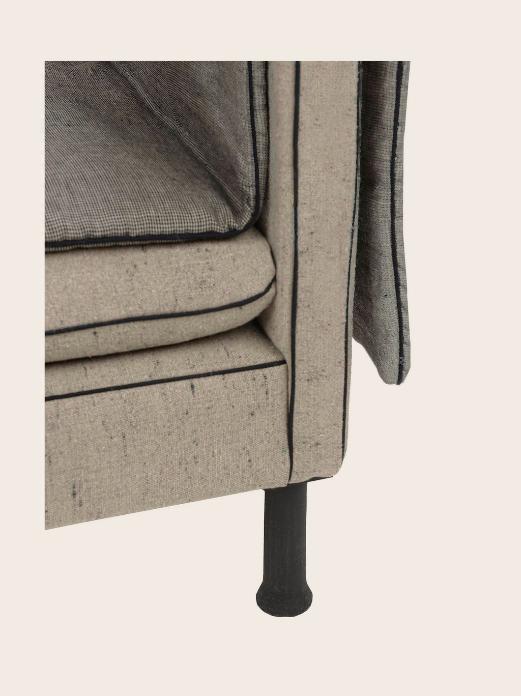 Poppi armchair