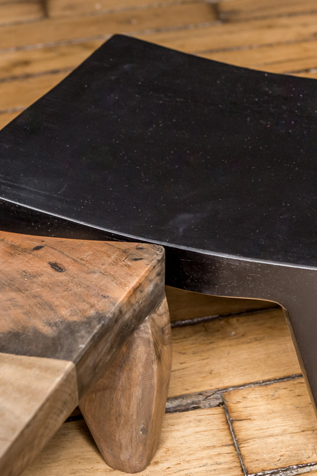 Keshi Stool