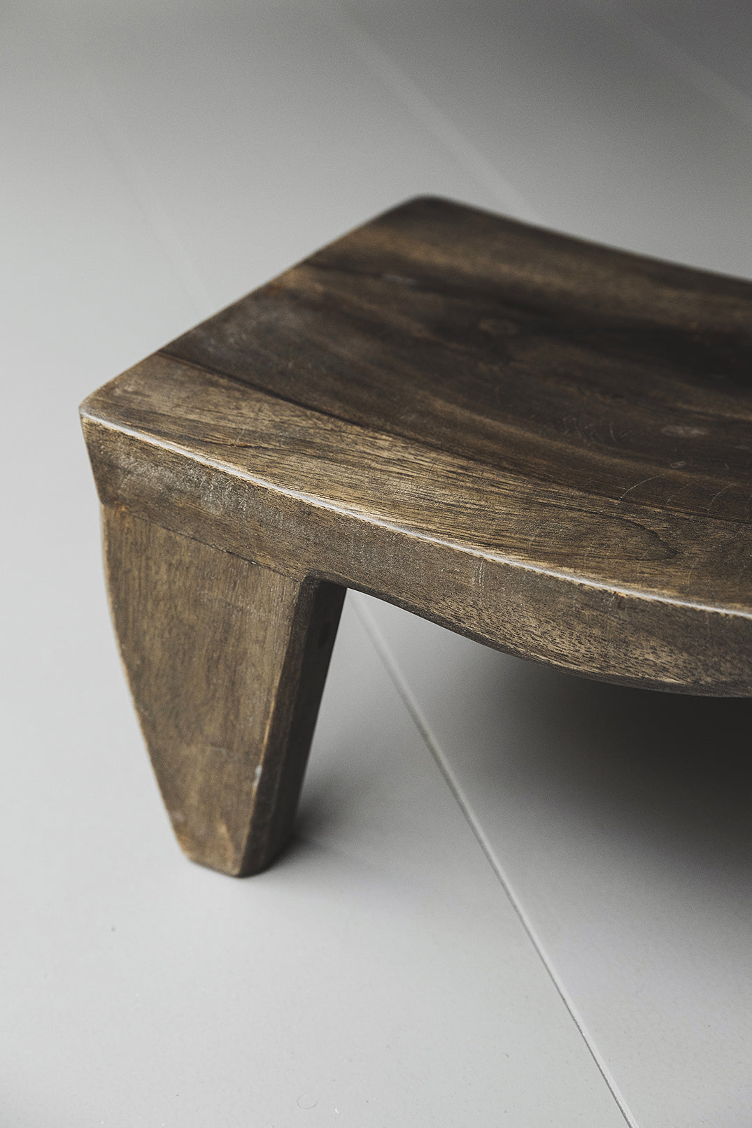 Keshi Stool