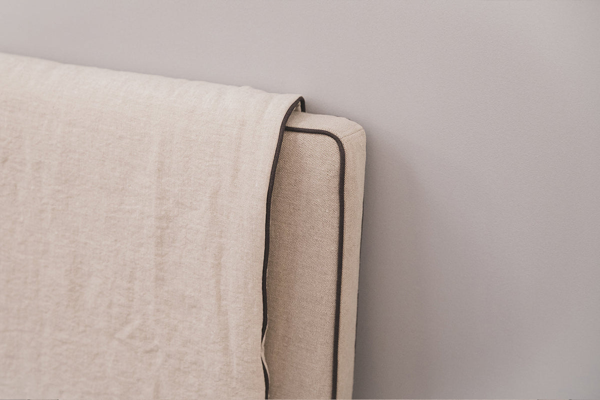 Poppi headboard